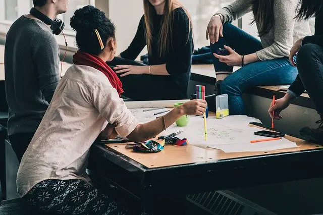 aides financières étudiant non boursier allocations et aides d'urgence